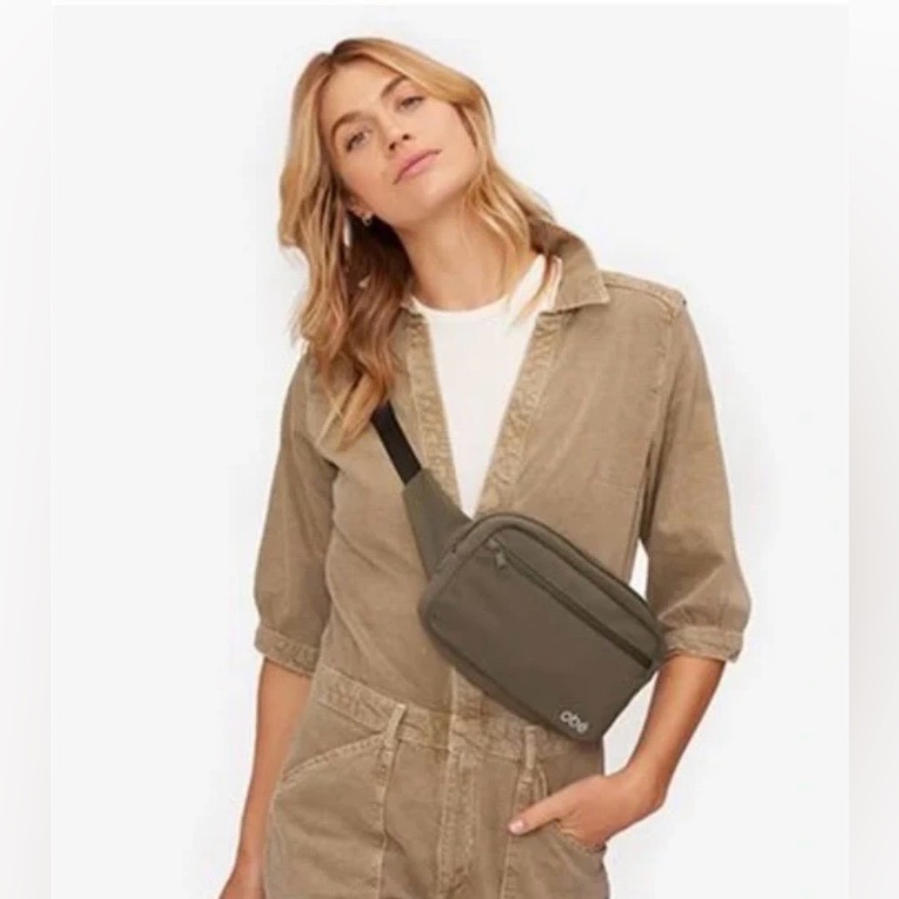 OBE Olive Crossbody Sling Bag; NWT.